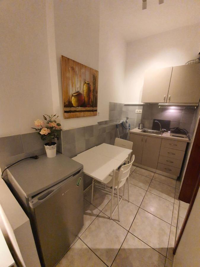 Sunset_Apartments Only 15 Meters From The Sea Neos Marmaras Exterior foto