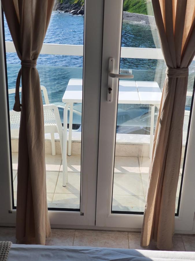 Sunset_Apartments Only 15 Meters From The Sea Neos Marmaras Exterior foto