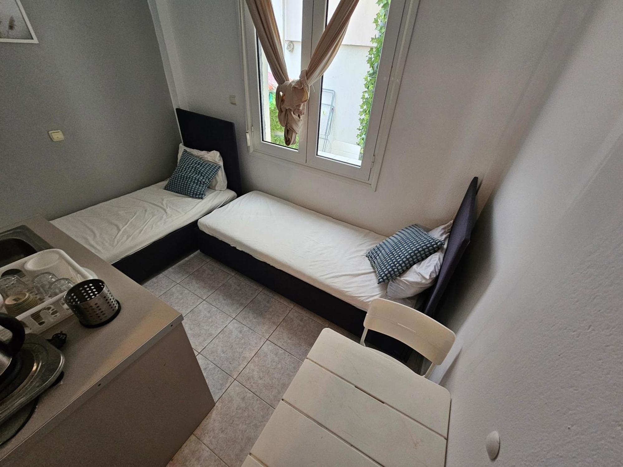 Sunset_Apartments Only 15 Meters From The Sea Neos Marmaras Habitación foto